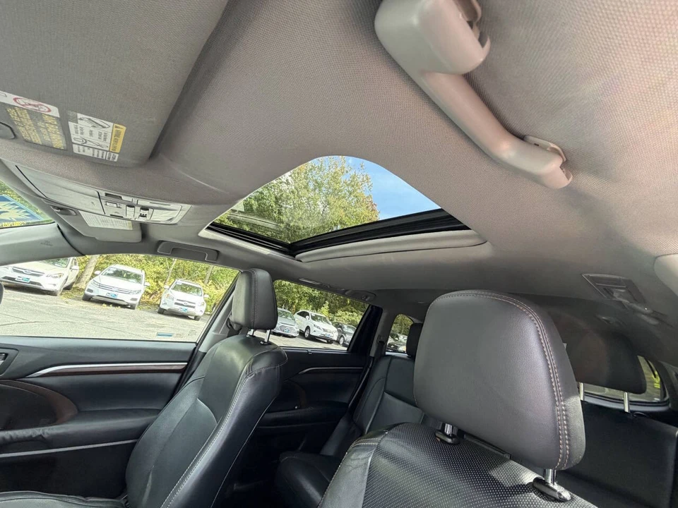2015 Toyota Highlander - Image 21 of 21