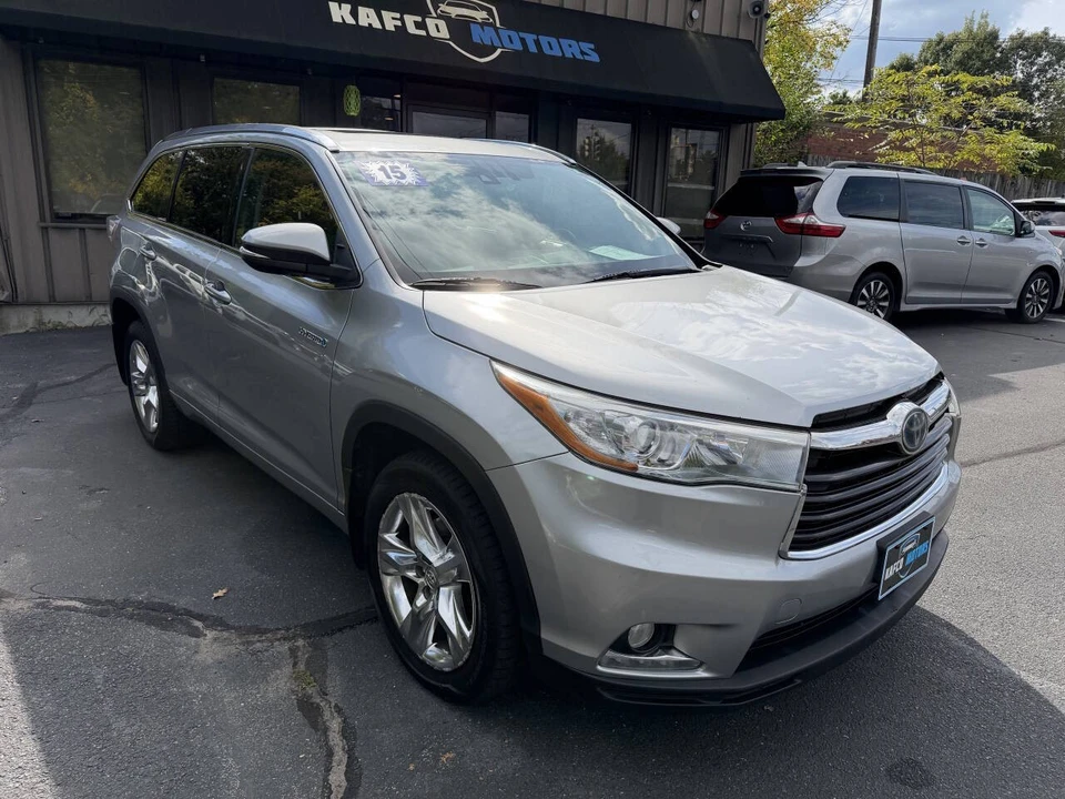 2015 Toyota Highlander - Image 19 of 21