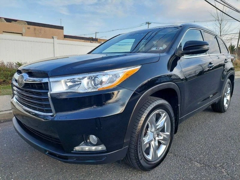 2015 Toyota Highlander - Image 2 of 12