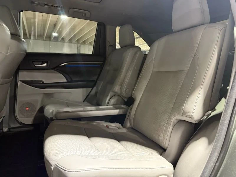 2015 Toyota Highlander - Image 12 of 12