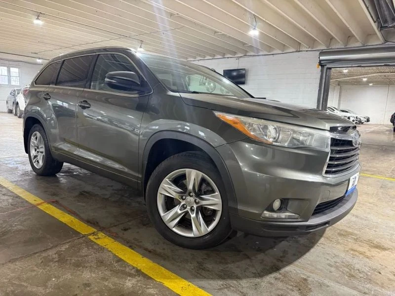 2015 Toyota Highlander - Image 5 of 12