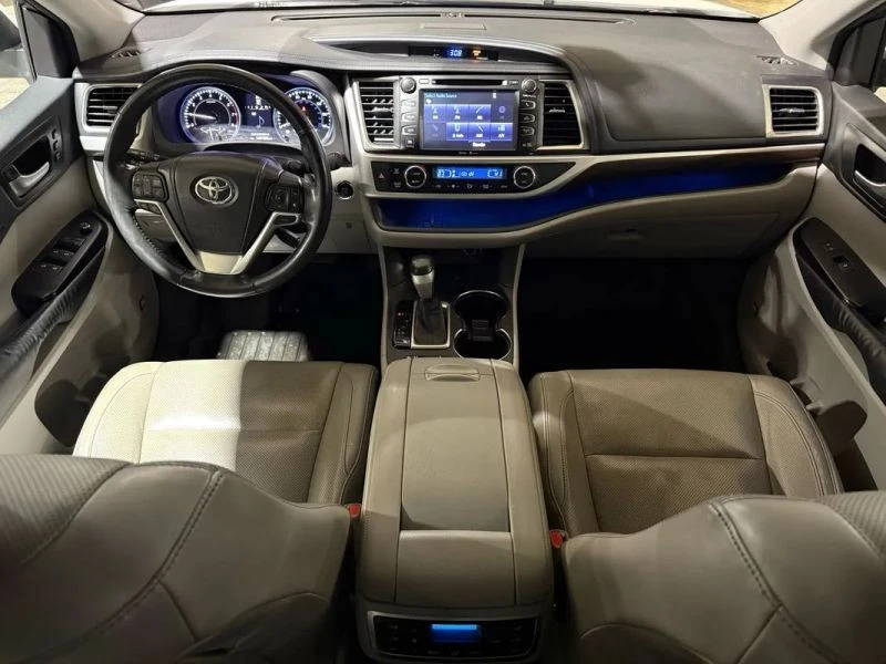 2015 Toyota Highlander - Image 9 of 12