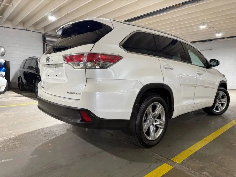 2015 Toyota Highlander - Image 4 of 12
