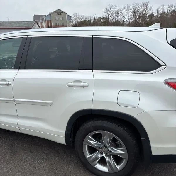 2015 Toyota Highlander - Image 6 of 12