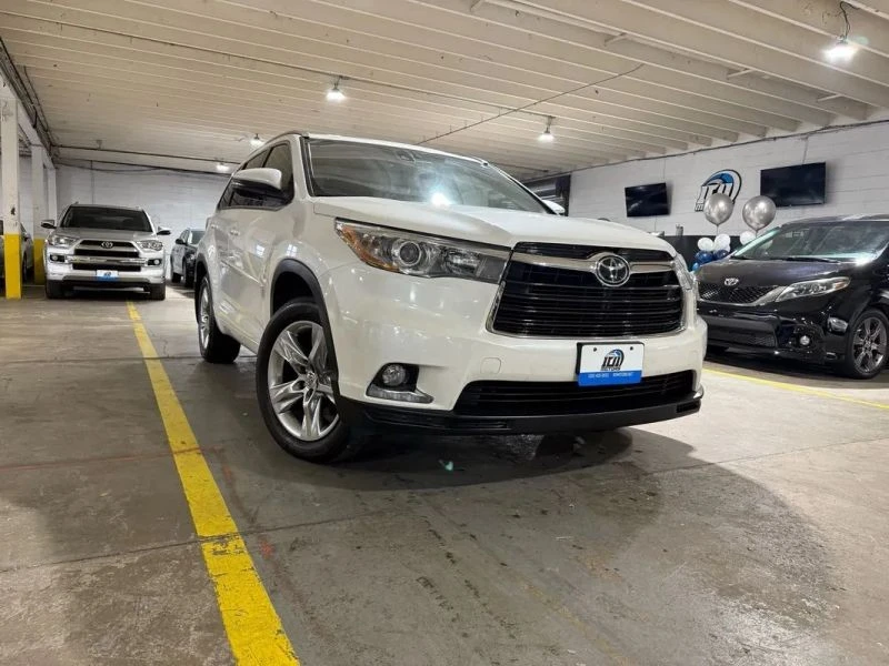2015 Toyota Highlander - Image 6 of 12
