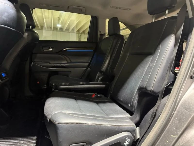 2015 Toyota Highlander - Image 10 of 12