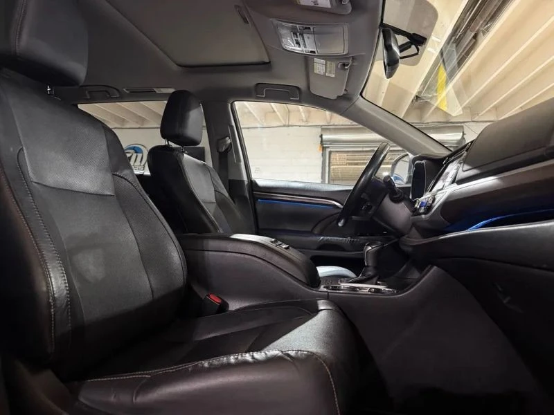2015 Toyota Highlander - Image 11 of 12