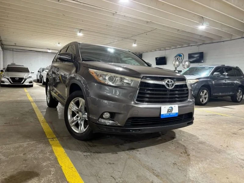 2015 Toyota Highlander - Image 6 of 12