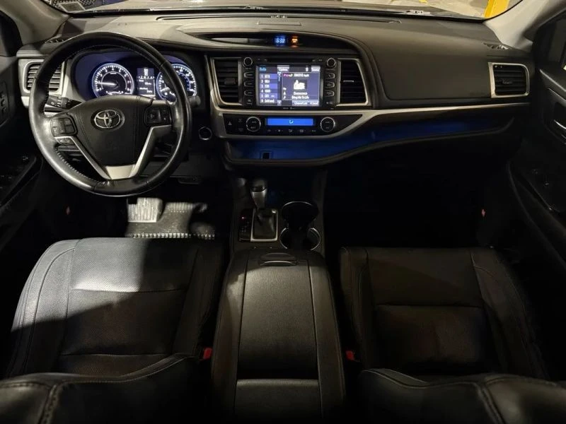 2015 Toyota Highlander - Image 8 of 12