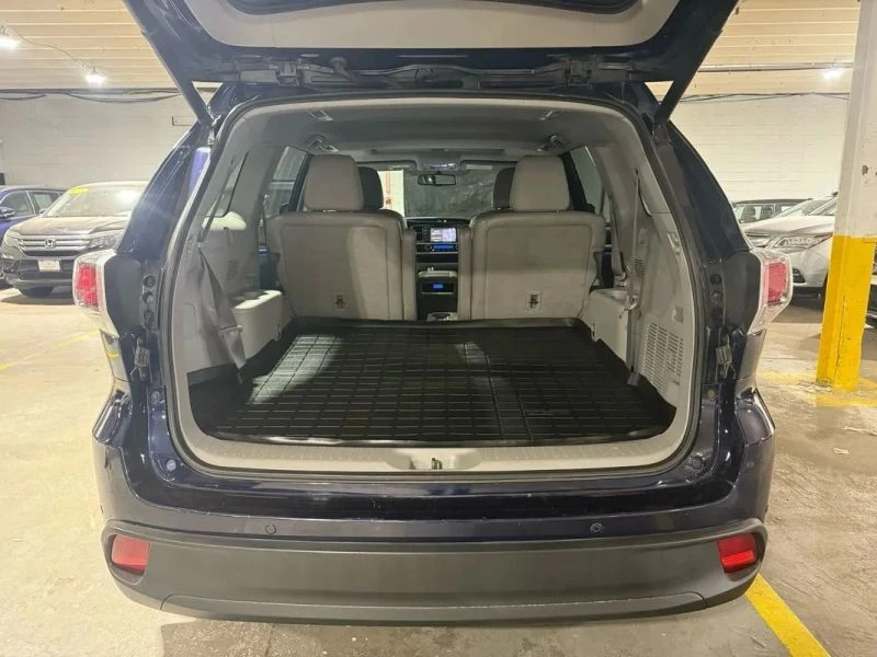 2015 Toyota Highlander - Image 7 of 12