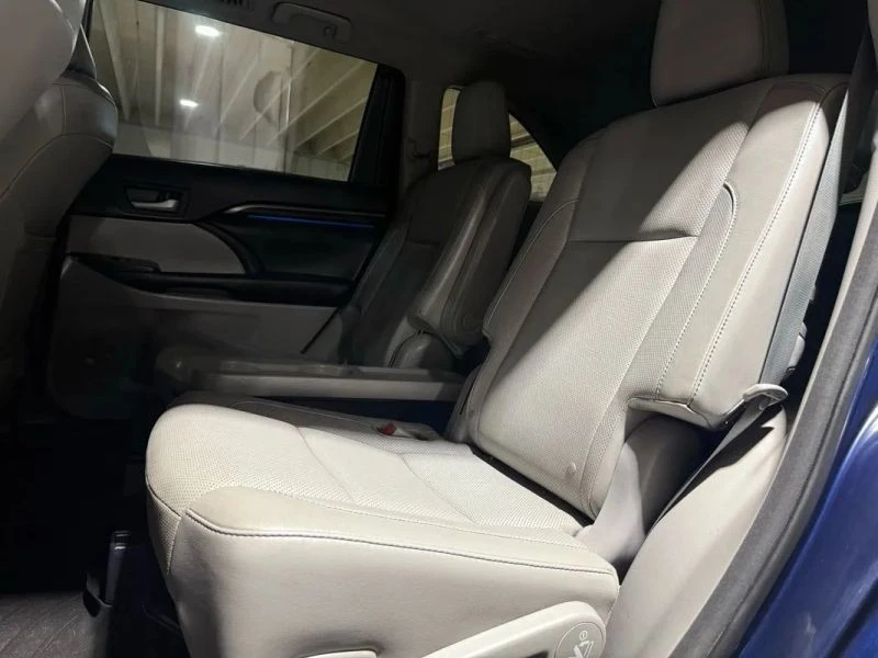 2015 Toyota Highlander - Image 12 of 12