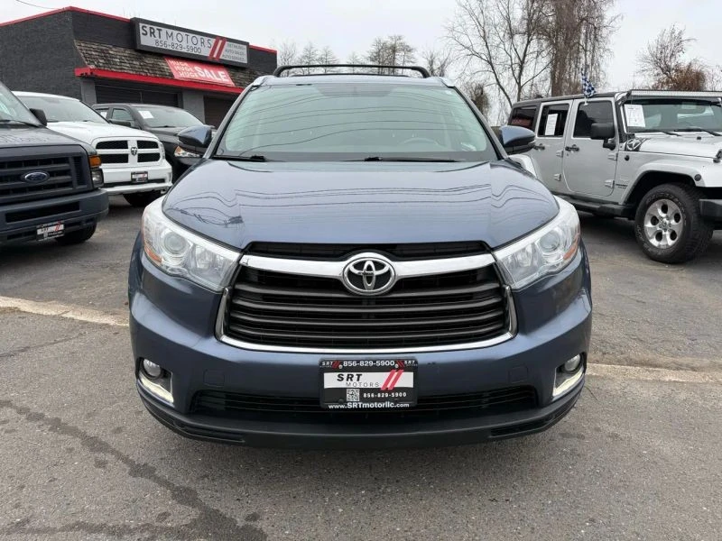 2015 Toyota Highlander - Image 2 of 12