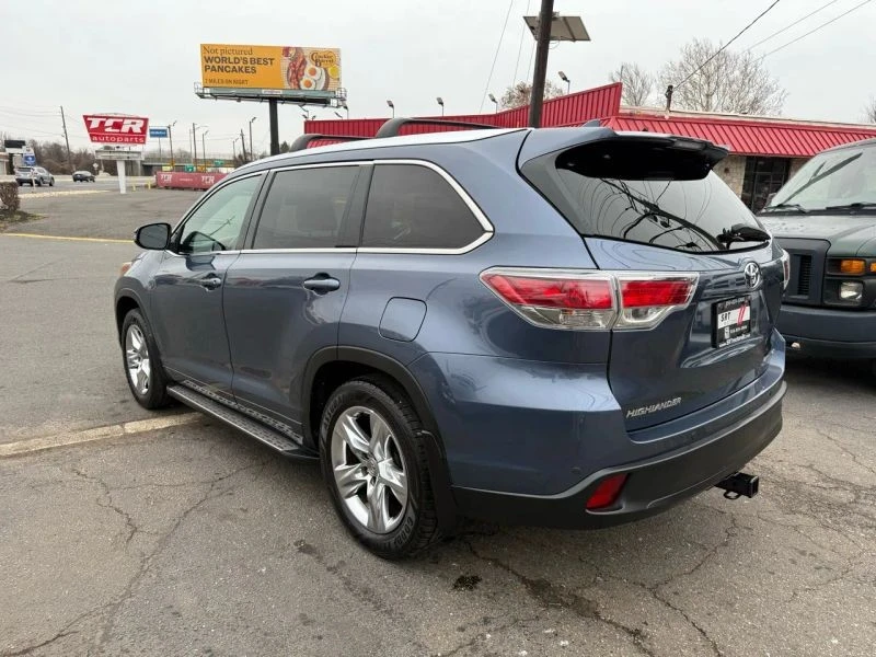 2015 Toyota Highlander - Image 6 of 12