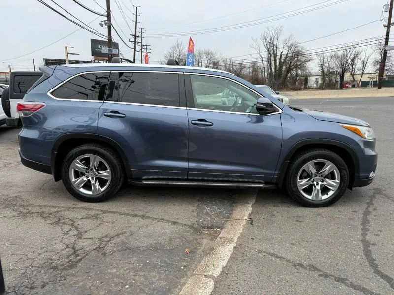 2015 Toyota Highlander - Image 4 of 12
