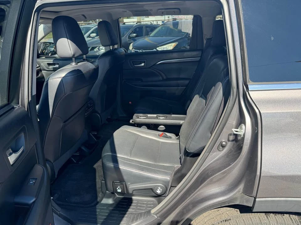 2015 Toyota Highlander - Image 11 of 20