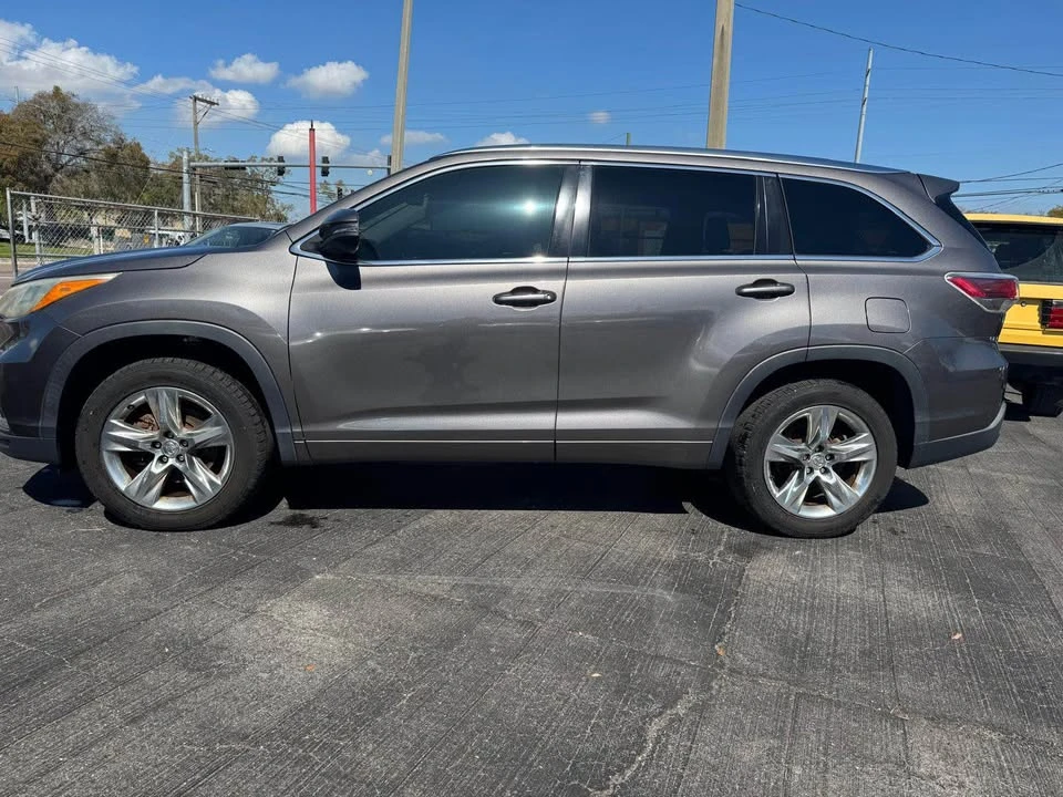 2015 Toyota Highlander - Image 4 of 20