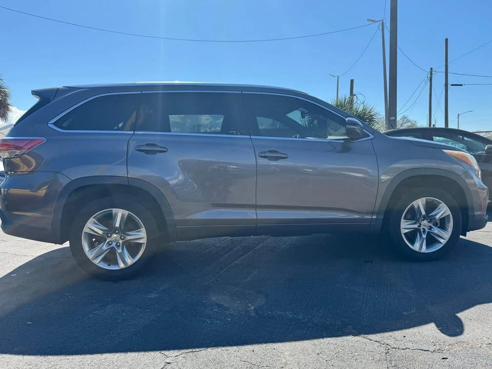 2015 Toyota Highlander - Image 6 of 20