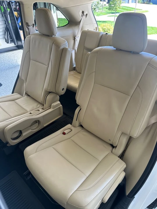 2015 Toyota Highlander - Image 10 of 13