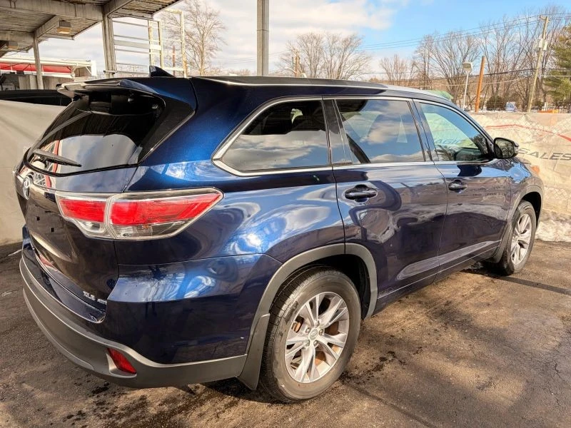 2015 Toyota Highlander - Image 12 of 12