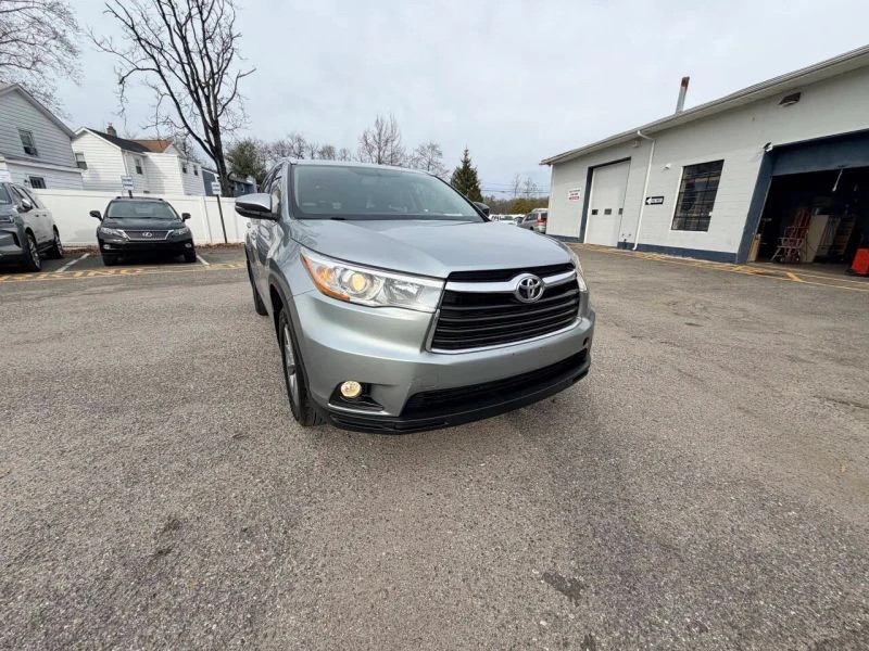 2015 Toyota Highlander - Image 4 of 12