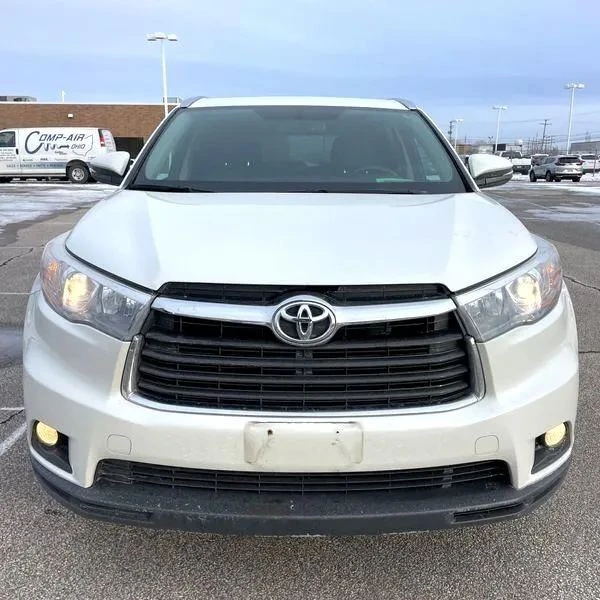 2015 Toyota Highlander - Image 8 of 12