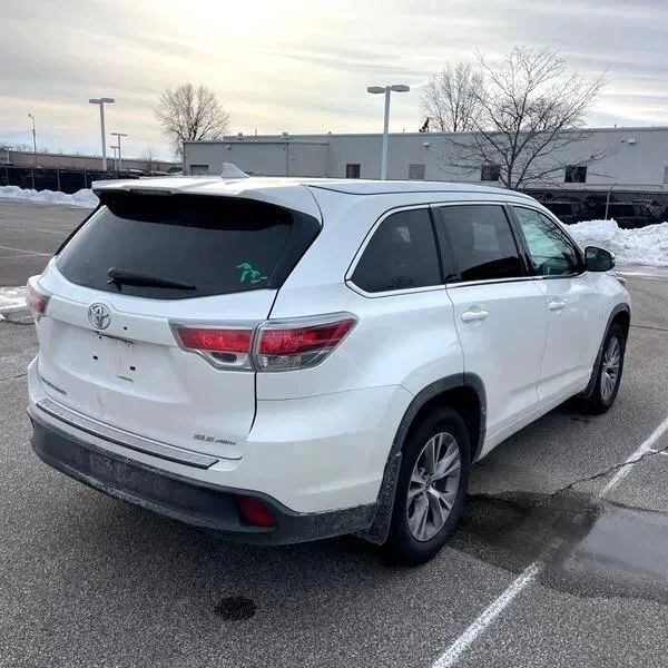 2015 Toyota Highlander - Image 5 of 12