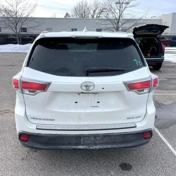 2015 Toyota Highlander - Image 4 of 12