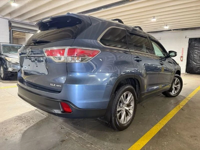 2015 Toyota Highlander - Image 4 of 12