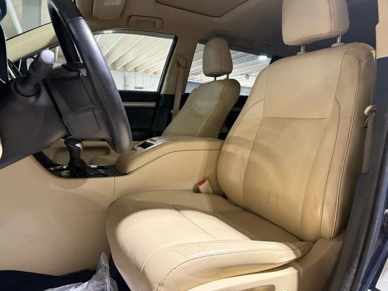 2015 Toyota Highlander - Image 8 of 12