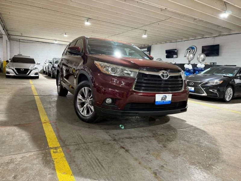 2015 Toyota Highlander - Image 6 of 12