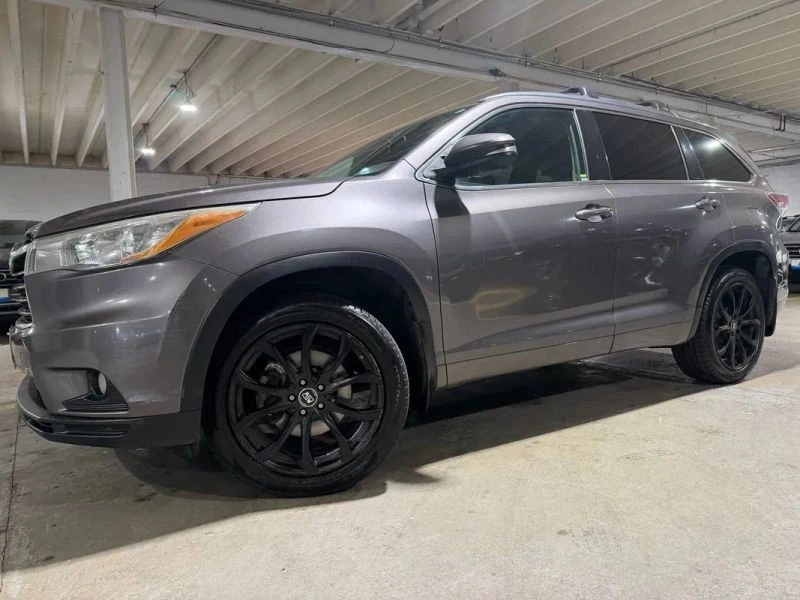 2015 Toyota Highlander - Image 2 of 12