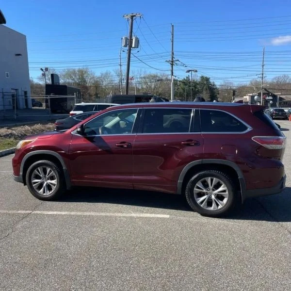 2015 Toyota Highlander - Image 3 of 12