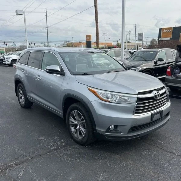 2015 Toyota Highlander - Image 11 of 12