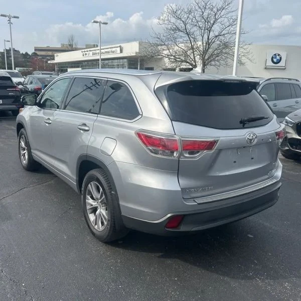 2015 Toyota Highlander - Image 5 of 12