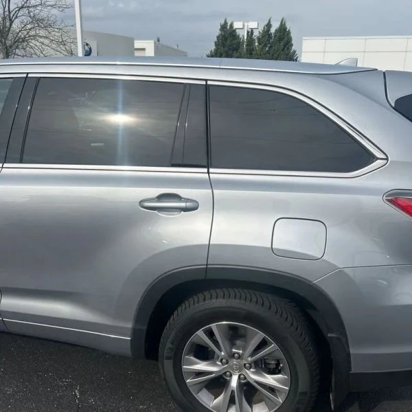 2015 Toyota Highlander - Image 6 of 12