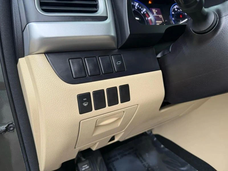 2015 Toyota Highlander - Image 12 of 12