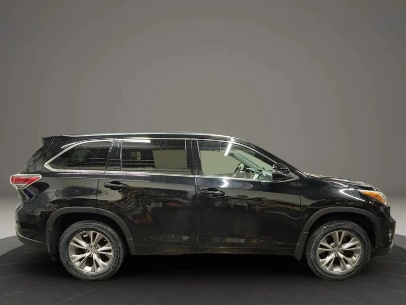 2015 Toyota Highlander - Image 6 of 12