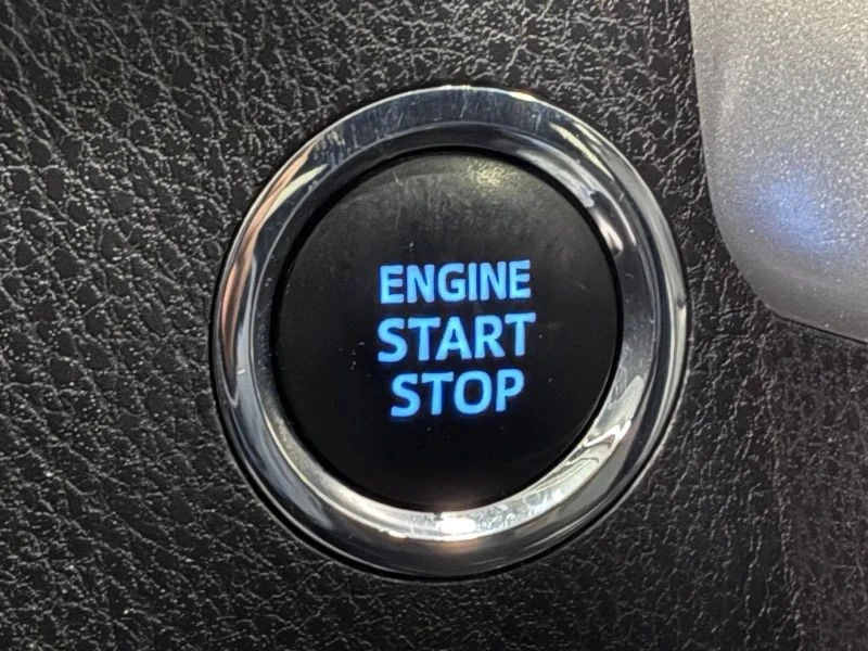 2015 Toyota Highlander - Image 11 of 12