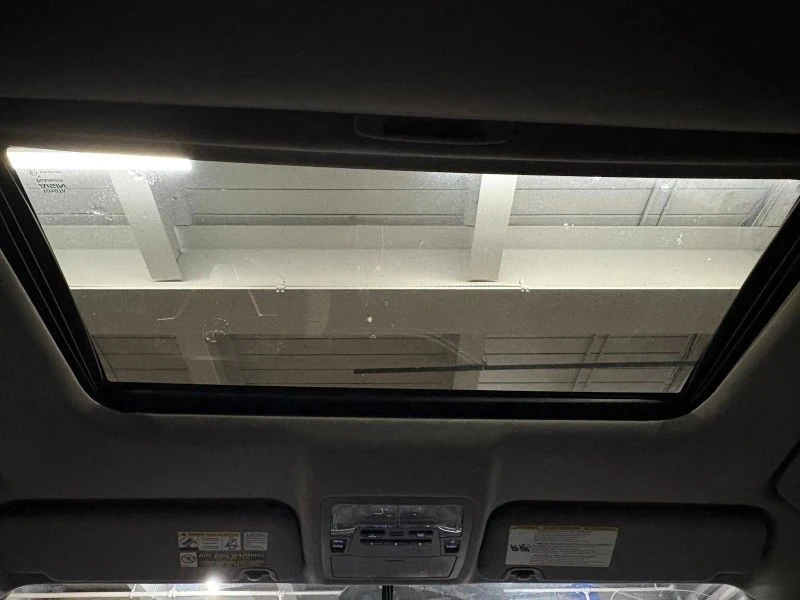 2015 Toyota Highlander - Image 10 of 12