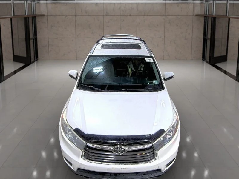 2015 Toyota Highlander - Image 2 of 6