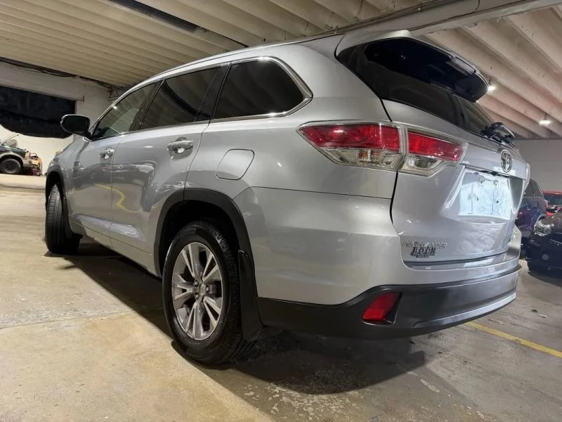 2015 Toyota Highlander - Image 3 of 12