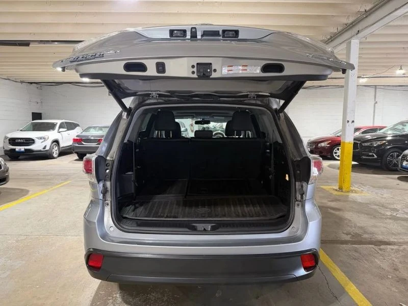 2015 Toyota Highlander - Image 7 of 12
