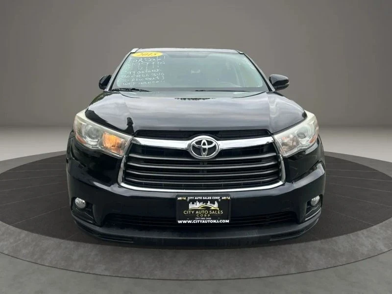 2015 Toyota Highlander - Image 2 of 12