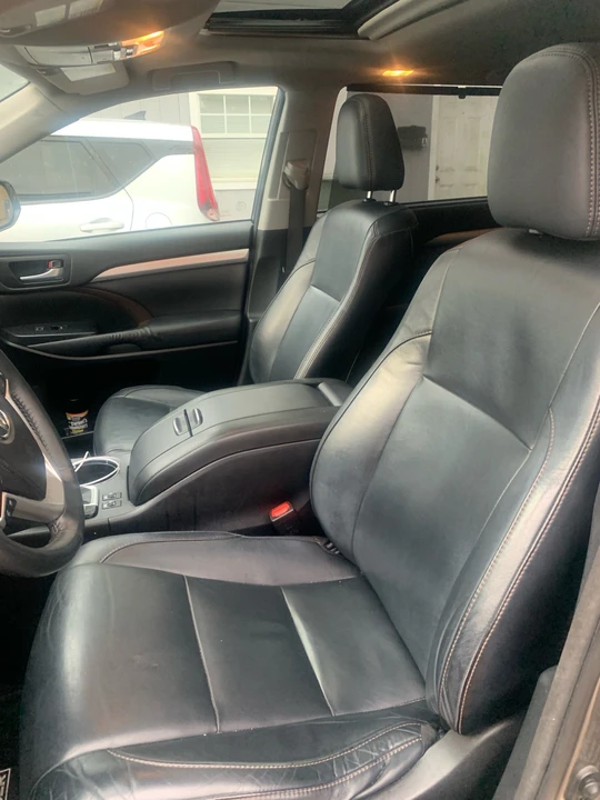 2015 Toyota Highlander - Image 17 of 21