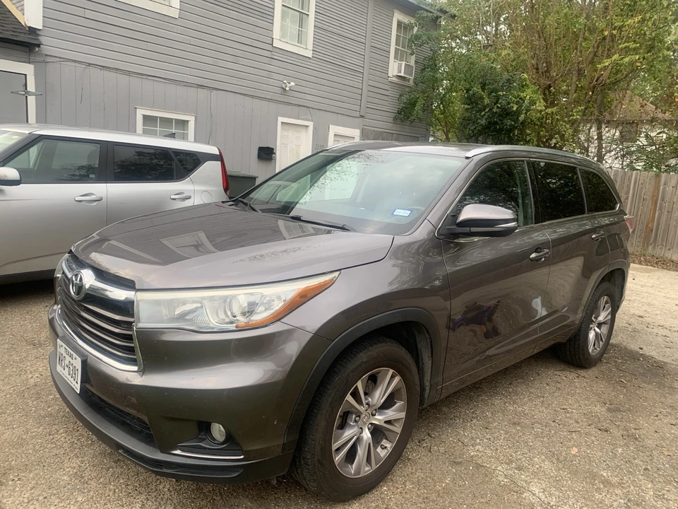 2015 Toyota Highlander - Image 3 of 21