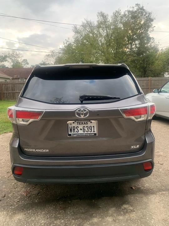 2015 Toyota Highlander - Image 8 of 21