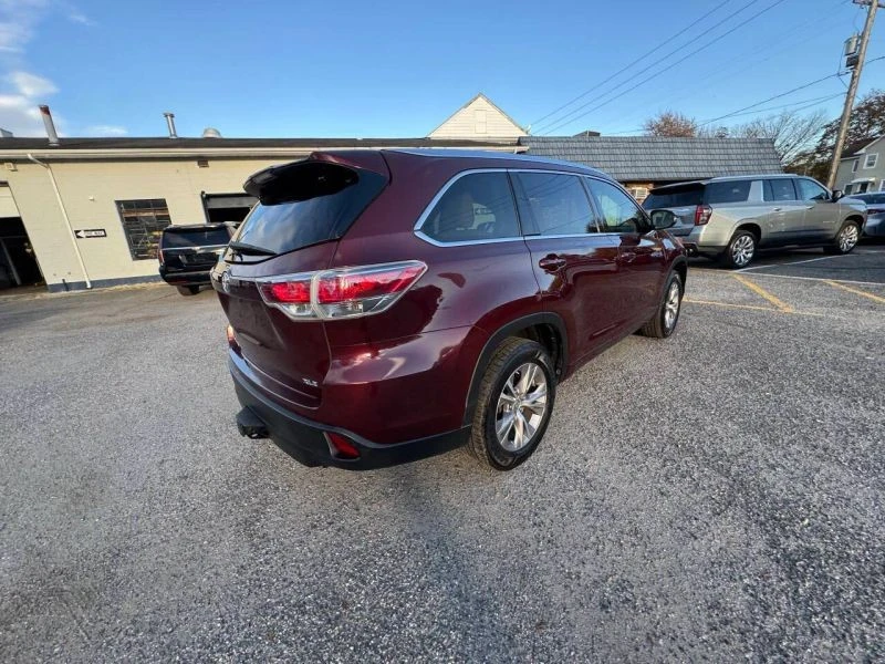 2015 Toyota Highlander - Image 11 of 12