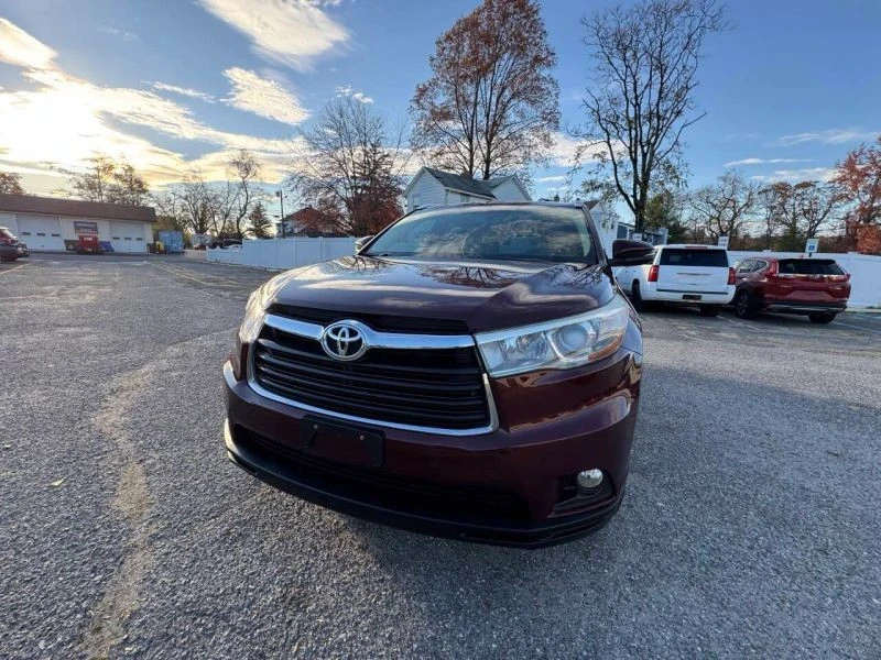 2015 Toyota Highlander - Image 2 of 12