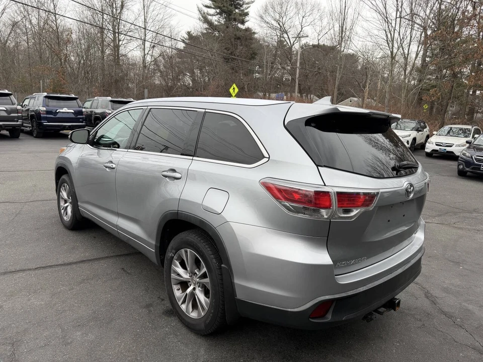 2015 Toyota Highlander - Image 7 of 21