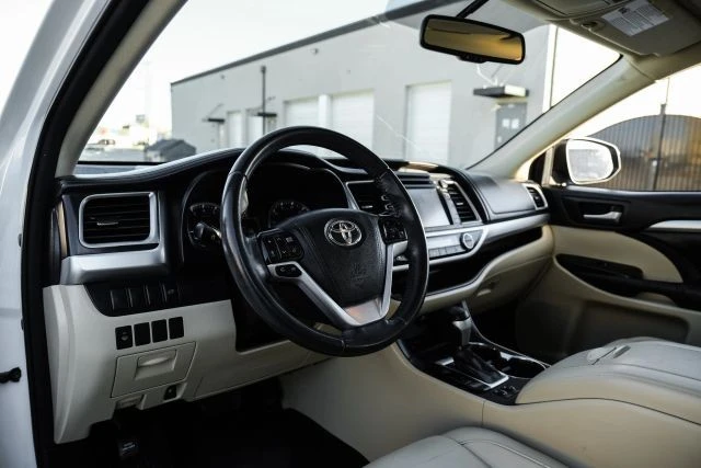2015 Toyota Highlander - Image 3 of 31